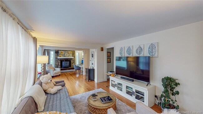 Living Room - 19 Emerson St