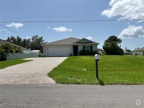 Building Photo - 3706 Garden Blvd