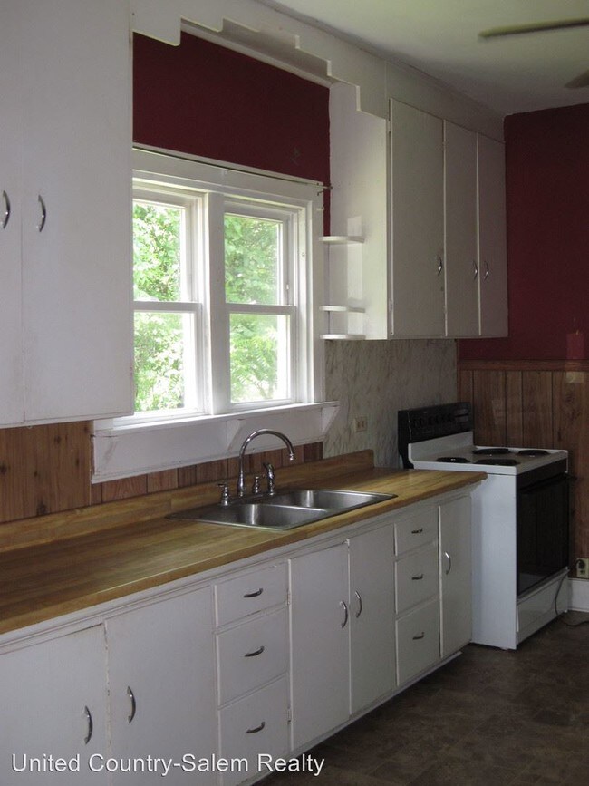 Building Photo - 3 br, 1 bath House - 808 E. Ellis