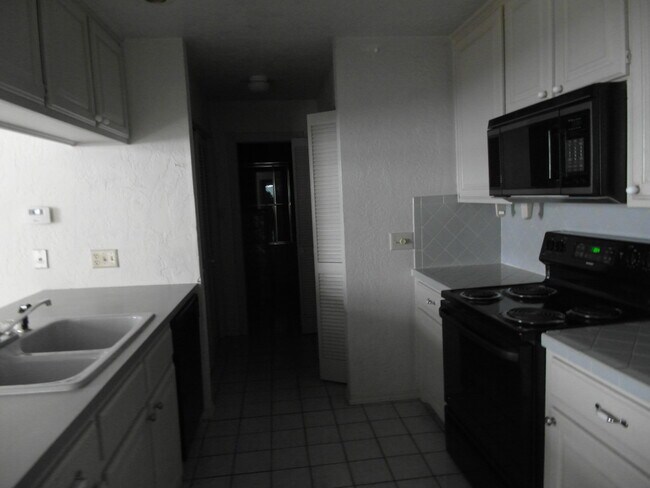Foto del edificio - 503 NW Fairway Villas Pl