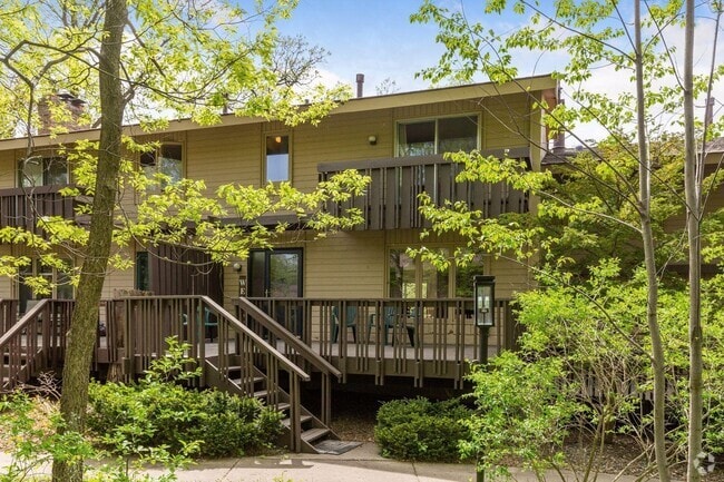 Building Photo - 37 Birnamwood Dr