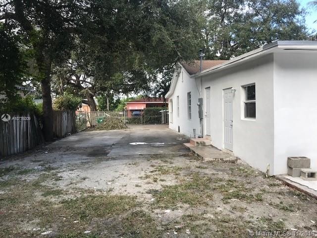 Building Photo - 1340 NW 101st St