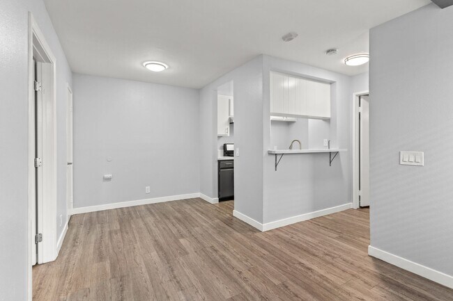 Foto del edificio - 533 E 11th Street