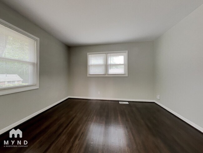Foto del edificio - 5442 Southampton Rd
