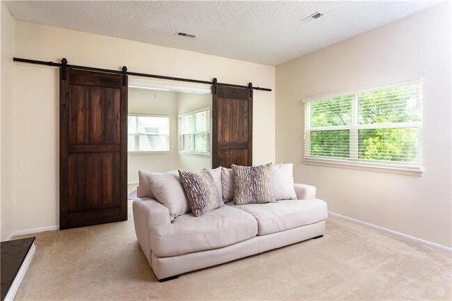 Barn doors open to the lanai - 1323 Westbrooke