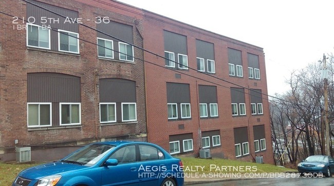 Foto del edificio - 210 5th Ave