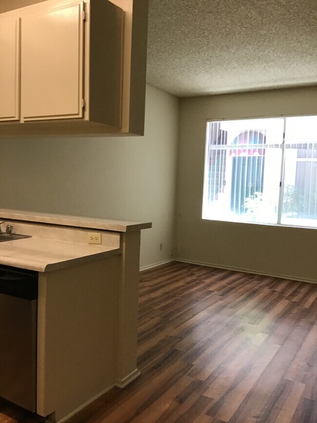 Living room - 15722 Vanowen St