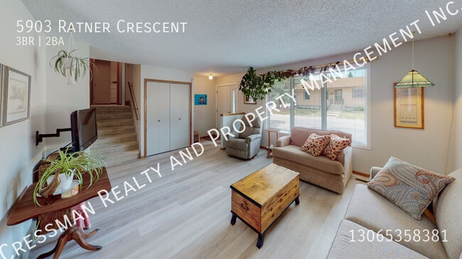 Building Photo - Full 3 Bed, 2 Bath House in Lakewood with Double detached Garage and Backyard!