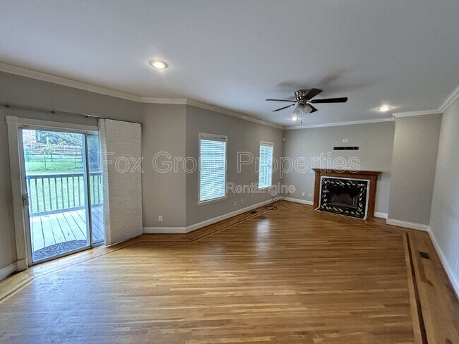 Building Photo - 131 Sagemore Rd