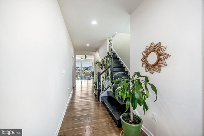 Building Photo - 309 Boxelder Dr