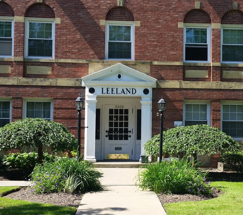 The LeeLand - 15820 Van Aken Blvd