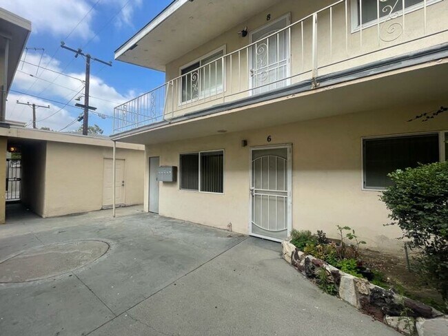 Building Photo - ARTESIA 2925