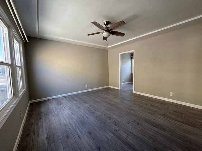 Building Photo - 3569 Mulford Ave