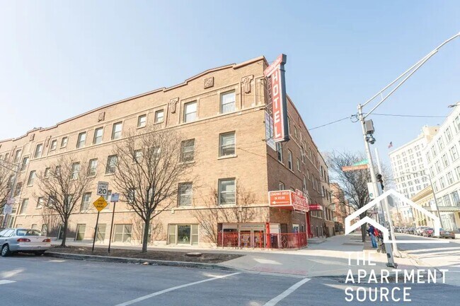 Foto del edificio - 4700 N Racine Ave