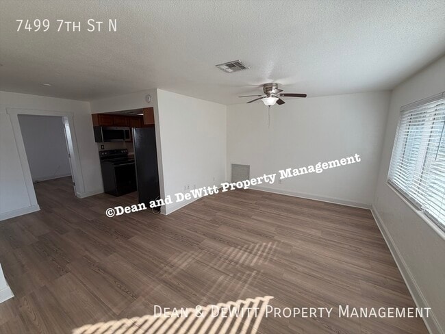 Foto del edificio - 7499 7th St N