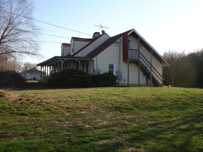 Foto del edificio - 4 br, 2.5 bath House - 107 PILOTTOWN ROAD