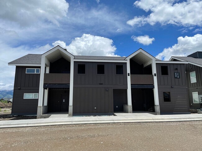 Foto del edificio - 1525 Windrow Dr