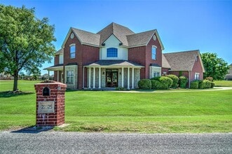 Building Photo - 22525 Lindy Terrace