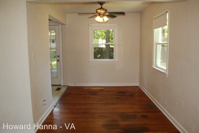 Building Photo - 3 br, 1 bath House - 8476 Capeview Avenue