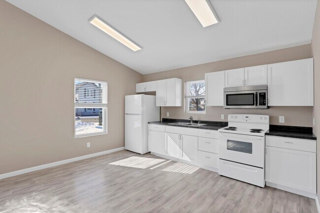 Foto del edificio - 98 Burt Ave