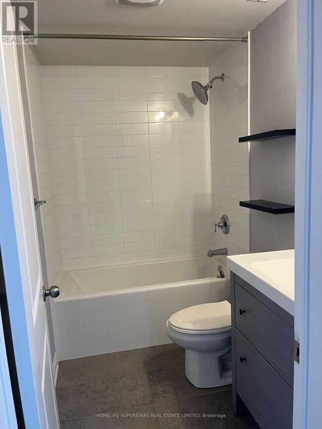 Photo du bâtiment - 192 Willowbrook Dr