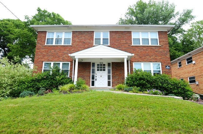 Building Photo - 5850 Robison Rd