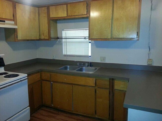 Foto del edificio - 5828 Augo Ln