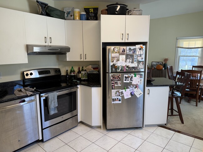 Building Photo - 51 N Main St