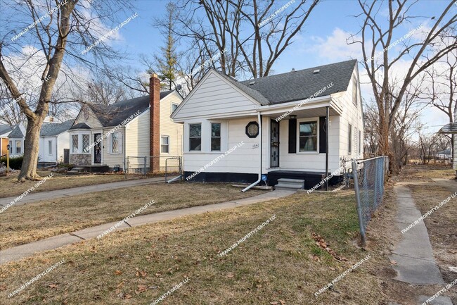 Building Photo - Completely Renovated 3-Bedroom Bungalow in...