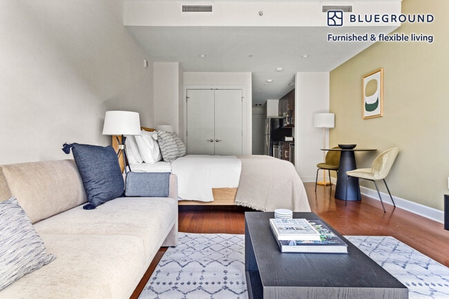 Foto del edificio - 425 Massachusetts Ave NW