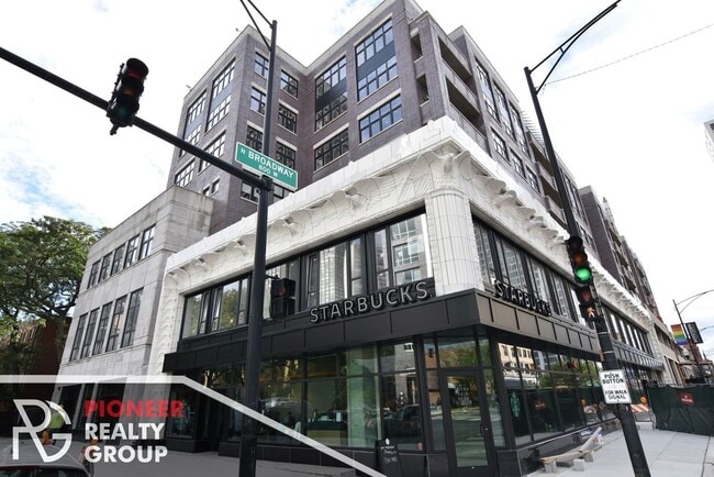 Foto del edificio - 3833 N Broadway