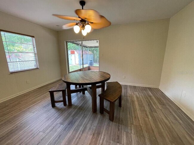 Foto del edificio - 3311 W Tyson Ave