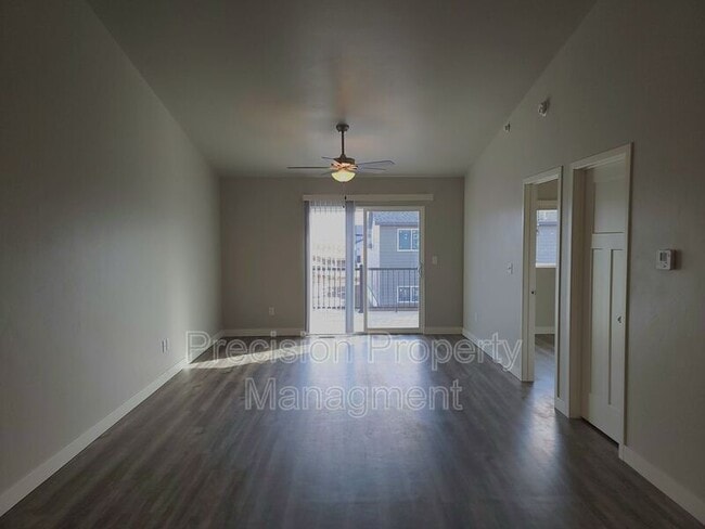 Foto del edificio - 196 Mcgriff Way