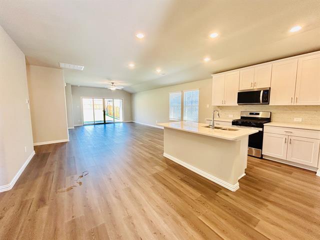 Building Photo - 2117 Gustavus Dr