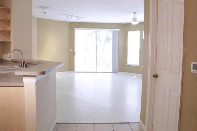 Foto del edificio - 8925 Legacy Ct