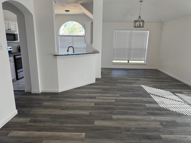 Building Photo - 6611 Rockdale Rd