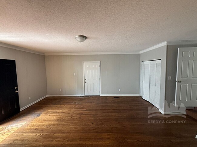 Foto del edificio - Your Perfect Home: Renovated 3 Bed, 1 Bath!