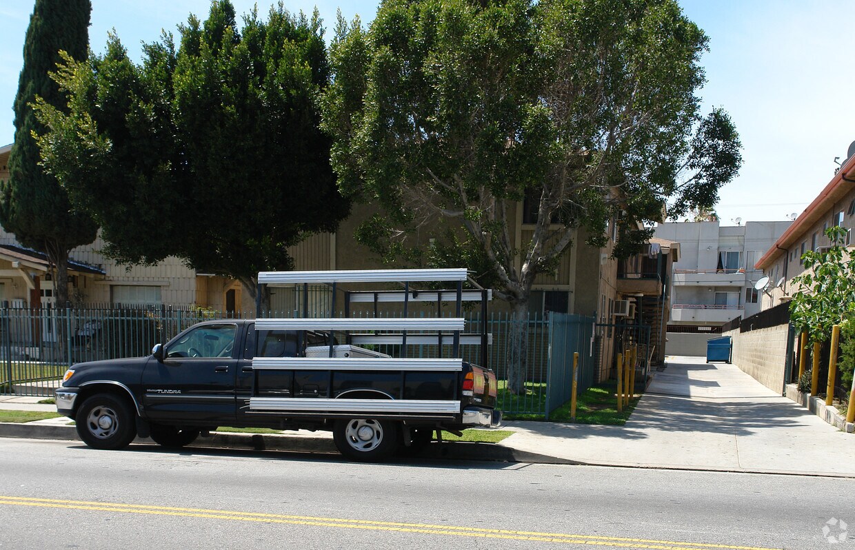 Foto del edificio - Hollywood Manor Apartments