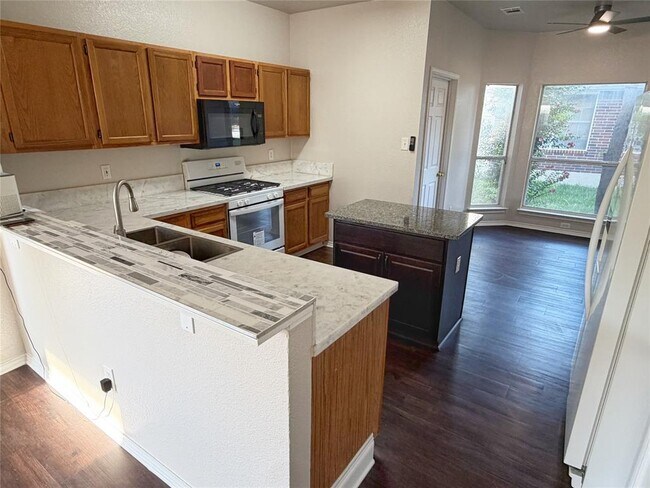 Foto del edificio - 1114 Black Locust Drive West