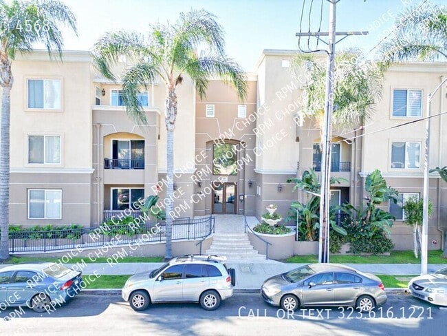 Building Photo - 4568 1st St