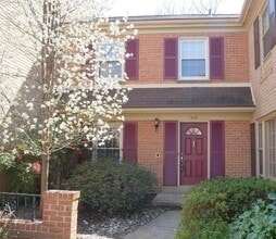 Building Photo - 3045 Federal Hill Dr
