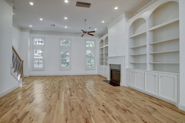 Photo - 1415 Oakdale St Apartment