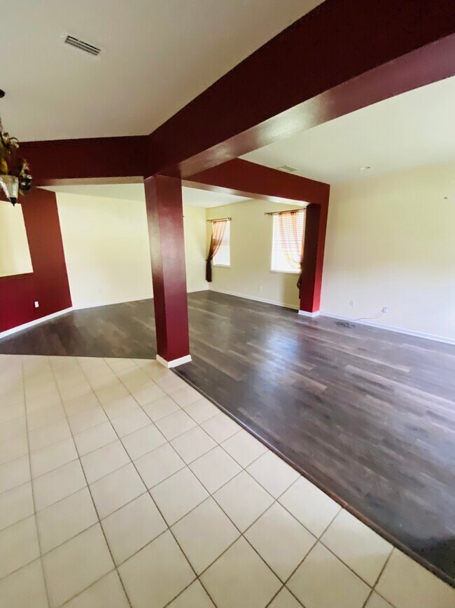 Foto del edificio - 256 Bayberry Lakes Blvd