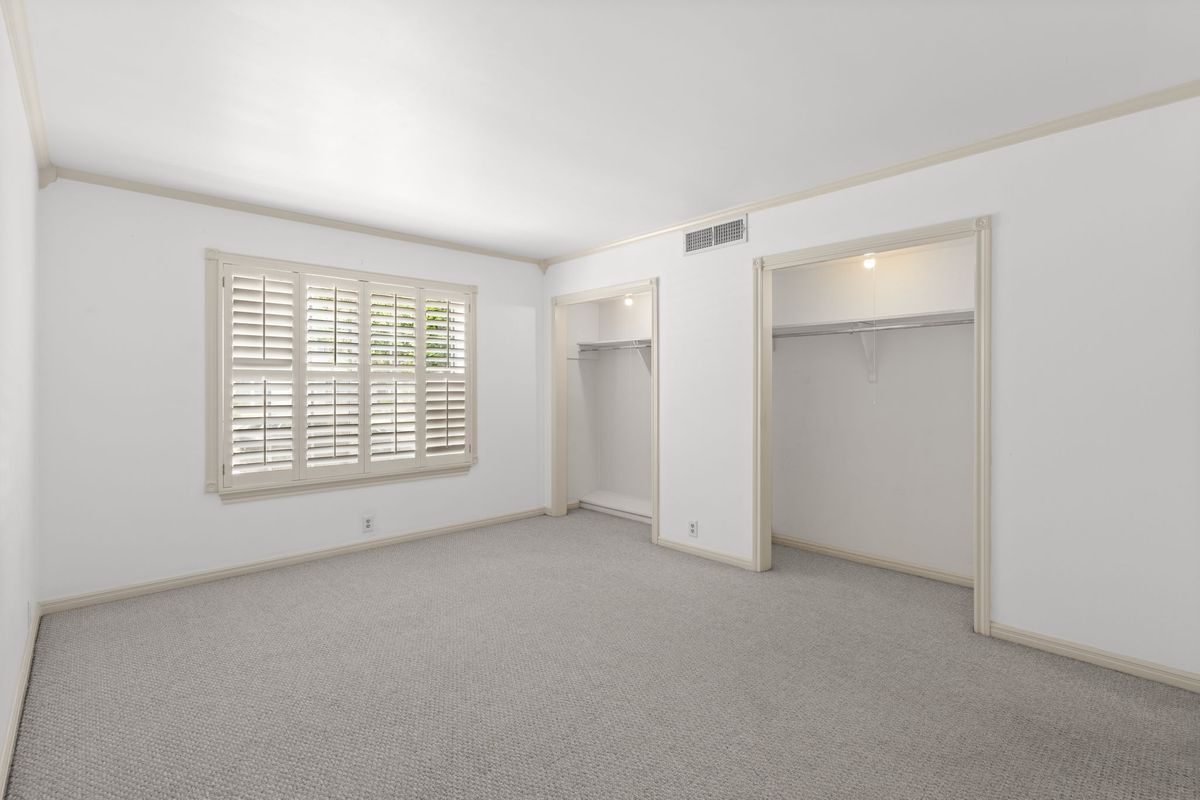Foto del edificio - 2601 Bellefontaine, B105