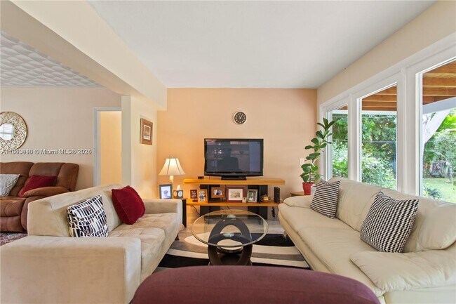 Building Photo - 7350 SW 107th Terrace