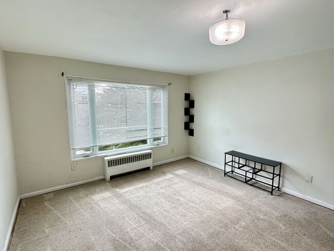 Photo - Beautiful 2 - bedroom condo in the award-winning Bethesda Parkside community!