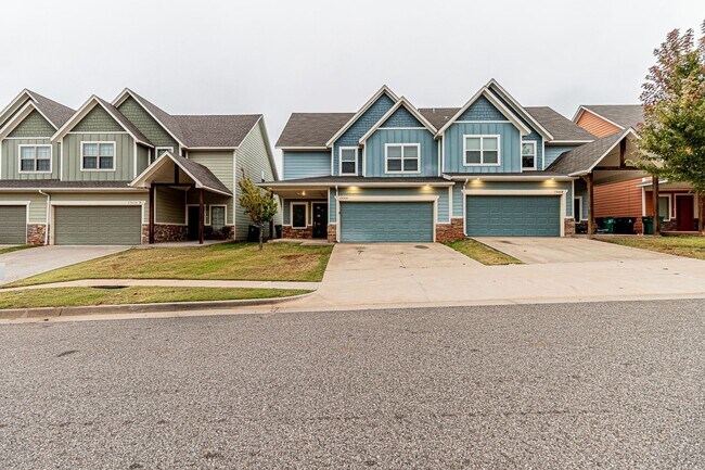 Foto del edificio - 5 Bed 2.5 Bath in Edmond!