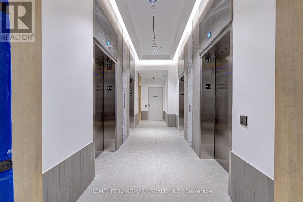 Primary Photo - 395 Square One Dr