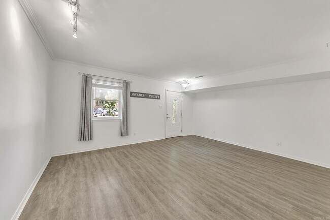 Foto del edificio - 403 W 4th St
