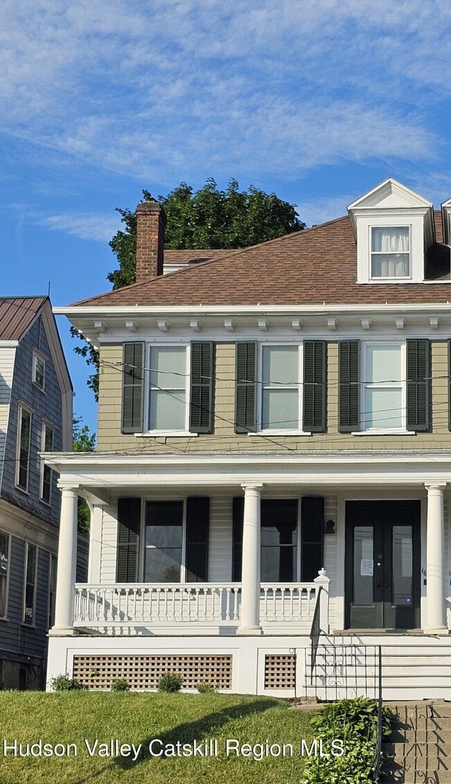 Building Photo - 161 Green St